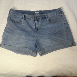 Old‎ Navy Women's Plus Size 18 Light Blue Wash Denim Cuffed Shorts 3.5 In Inseam